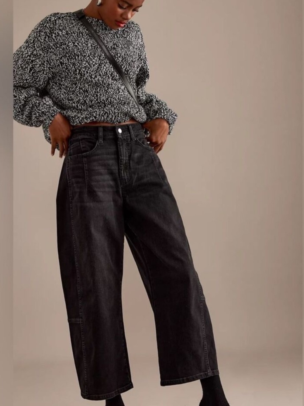 Anthropologie Pilcro Heritage Curve Mid-Rise Barrel Jeans black sz 25